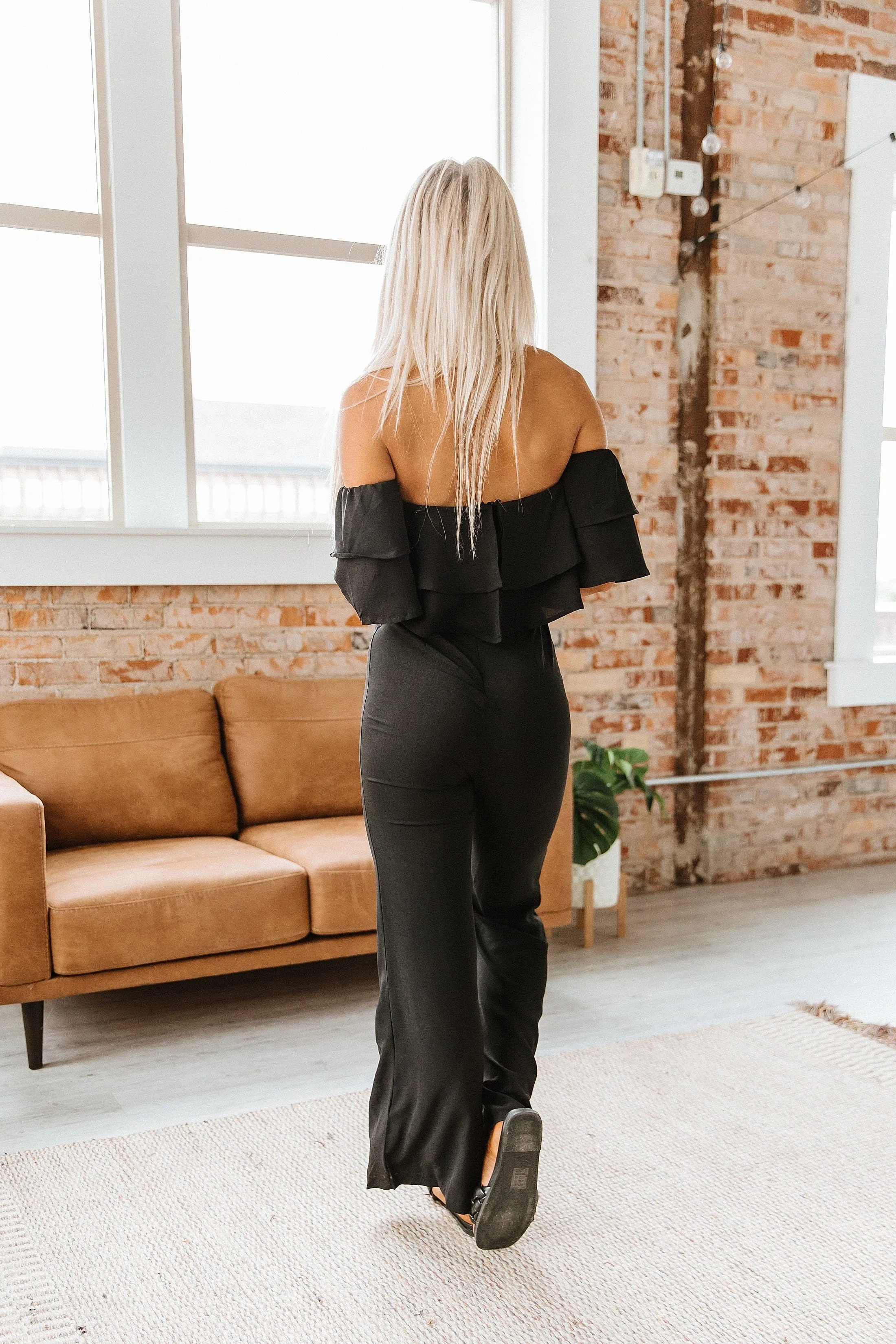 Chic Ruffle Backless Jumpsuit