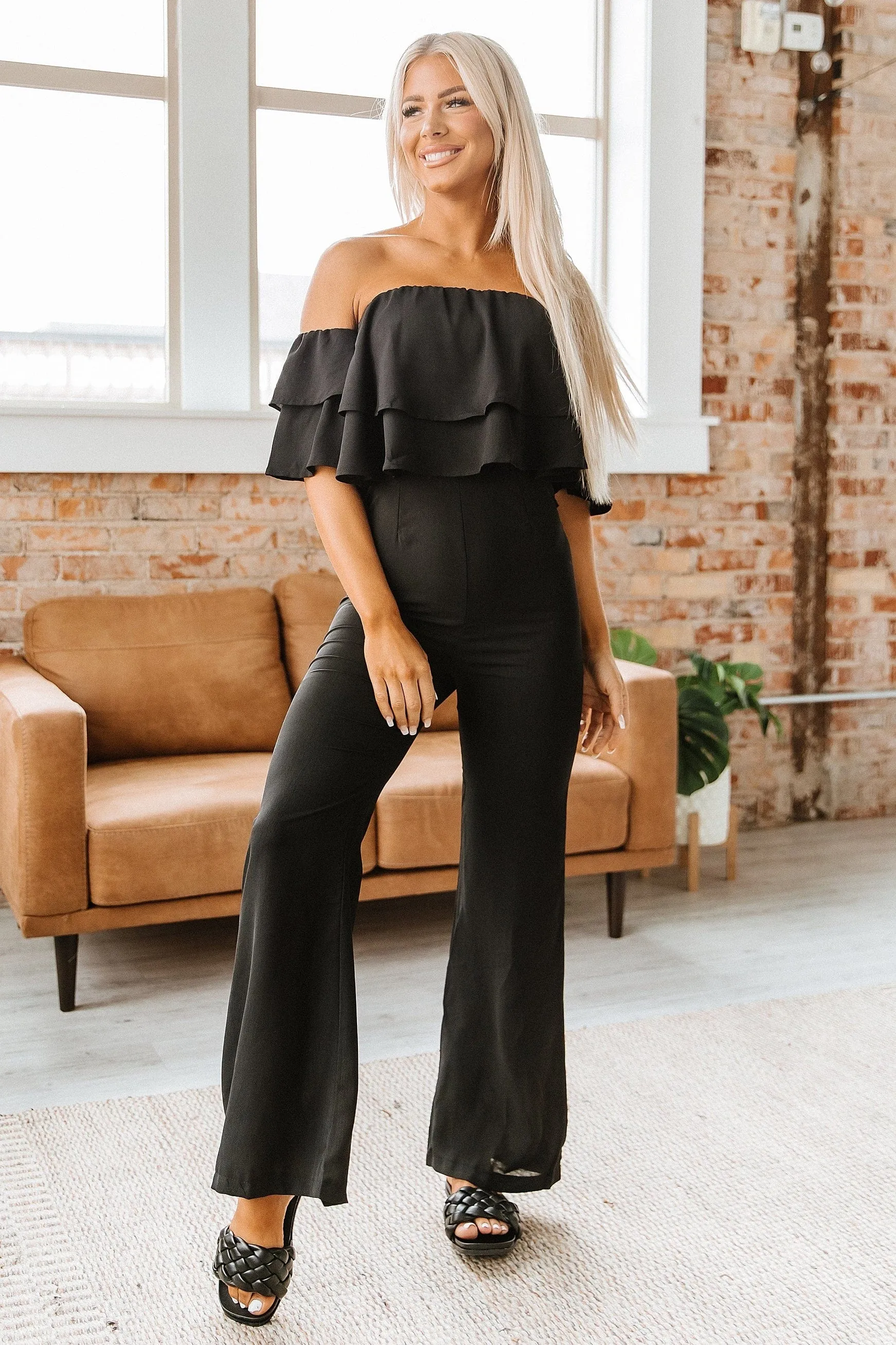 Chic Ruffle Backless Jumpsuit